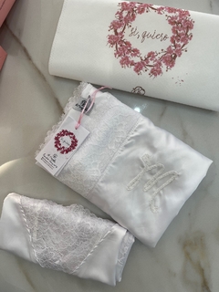 Imagen de Kimono Bata Corto De Novia de crepe con puntilla encaje Hueso Crema Beige
