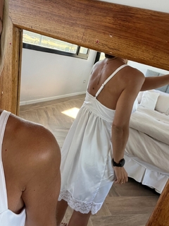 Camisón de Seda Blanco NOVIAS Con encaje y cierre NO TRANSPARENTA - OhMagnoliaKimonos