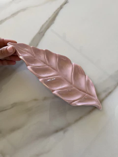 Alajero o centro de mesa con forma de hoja color Rosa Opaco - OhMagnoliaKimonos