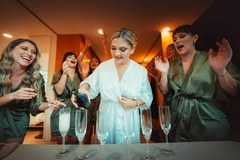 Pack 4 Batas Kimonos De Novia - Ajuar De Bodas - Batas Novia Ajuar De Boda Pack Para La Novia Y Damas De Honor Verde Militar - tienda online