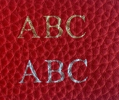 Imagen de TARJETERO ROJO PERSONALIZADO