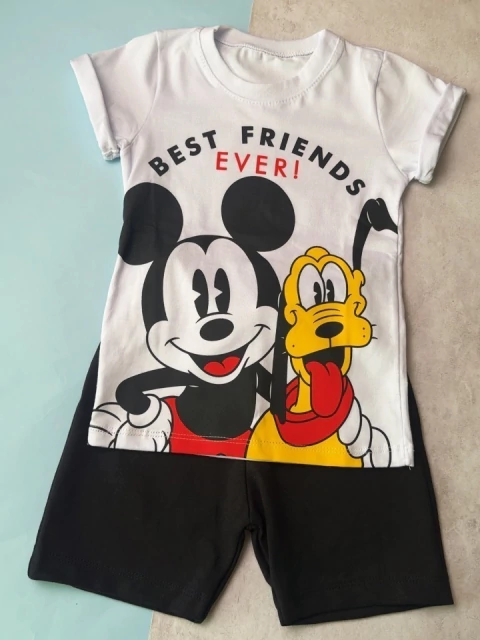 Conjunto Camiseta e Shorts - Mickey e Pluto - comprar online