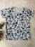 Camiseta Dino Azul com bolsinho - comprar online