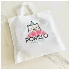 Valijita de arte tamaño mediano en internet