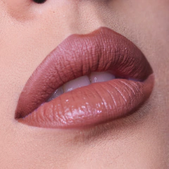 BURKE. Labial Liquido Canvas. - comprar online