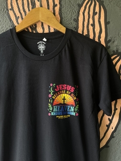CAMISETA HEAVEN na internet