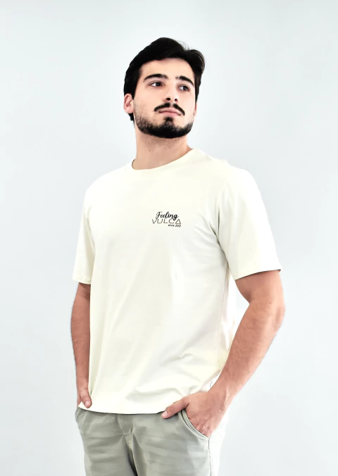 Camiseta Vulca Club- Off-White - comprar online