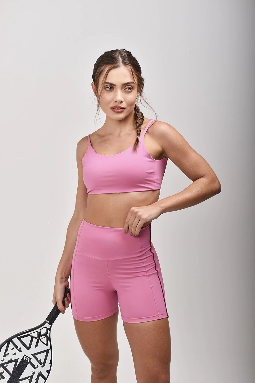 Conjunto Set Milkshake em vista frontal: top e shorts em tom Milkshake