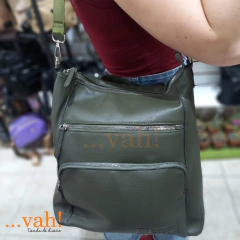 Mochila Amayra verde en internet