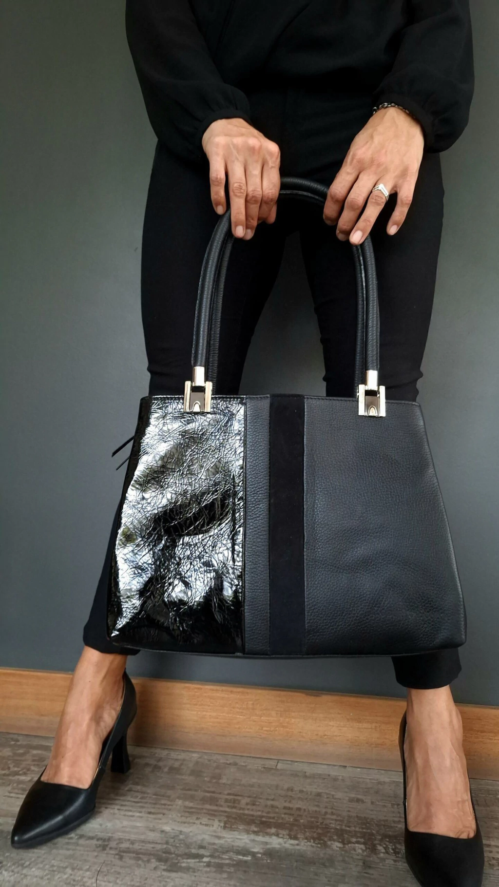 CARTERA VERONA | CUERO-CHAROL NEGRO