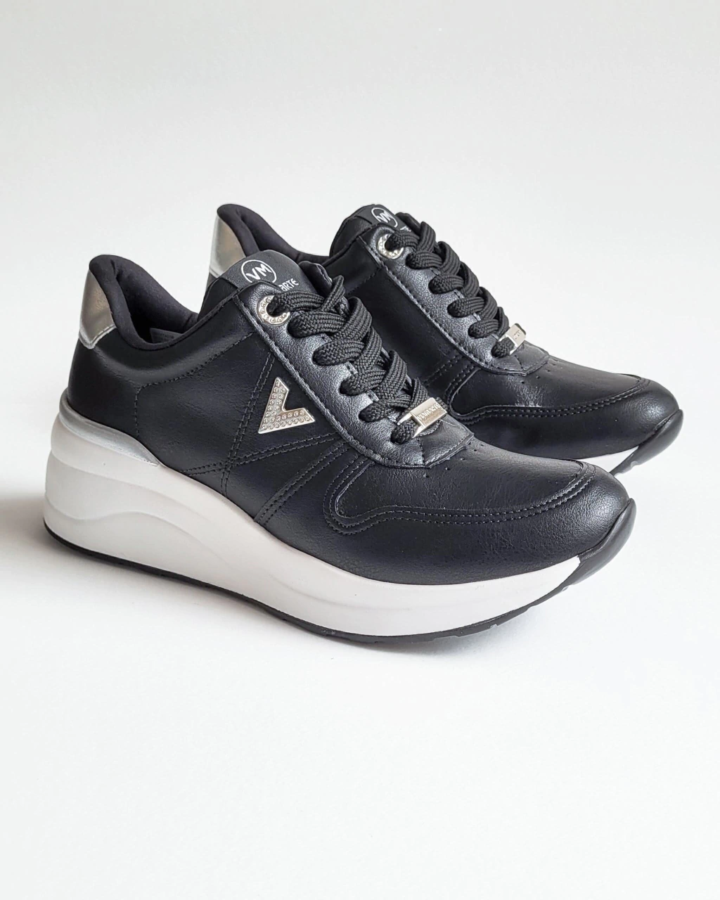 ZAPATILLAS TIGY | NEGRO-PLATA