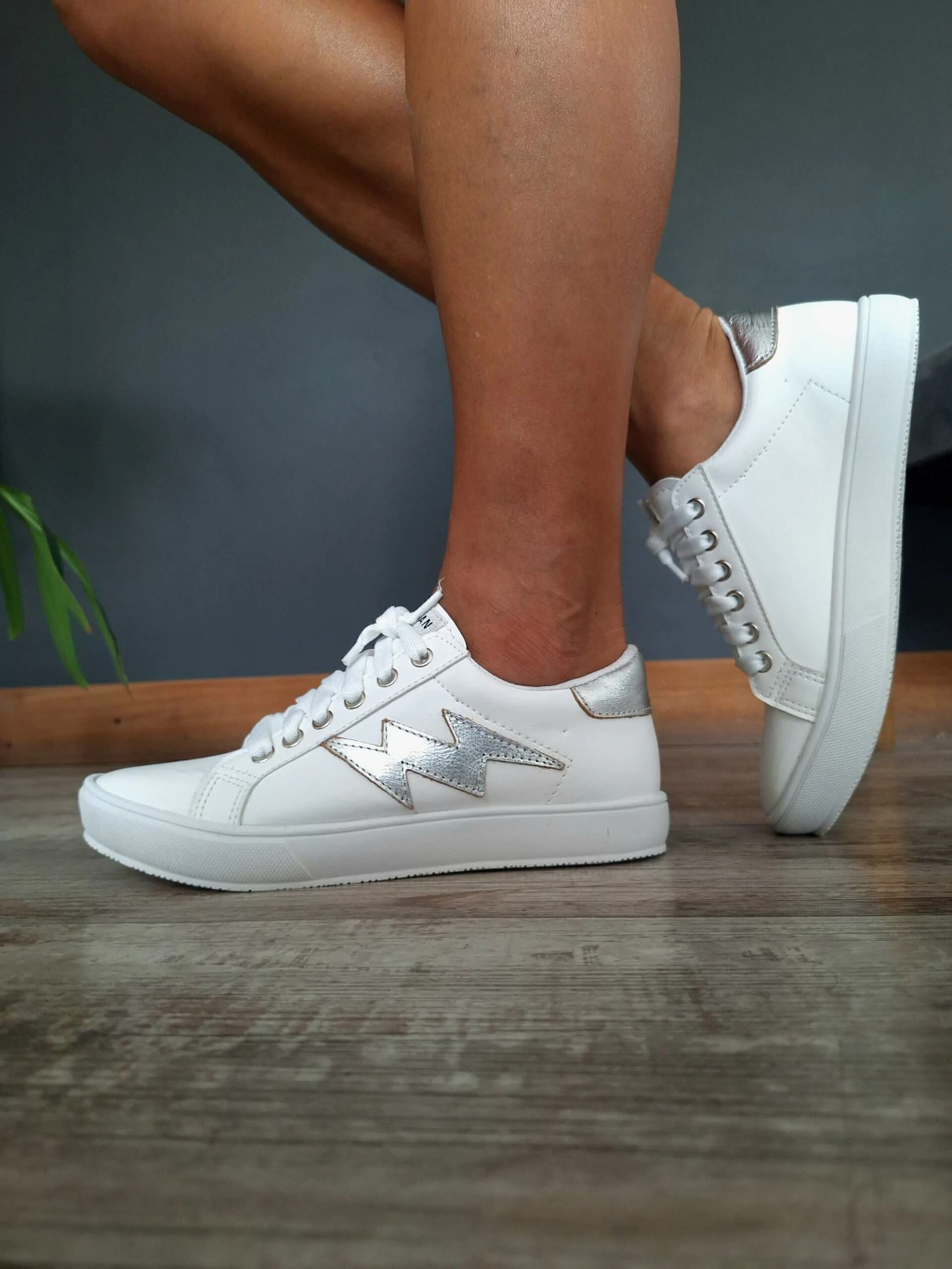ZAPATILLAS RAYO | PLATA-BLANCO