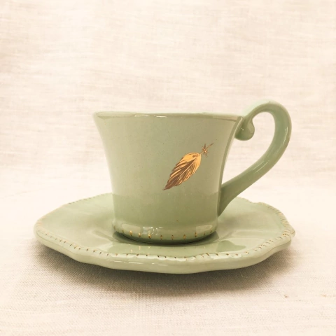 Juego de taza y plato color pastel (copia) (copia)
