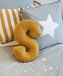 ALMOHADON LETRA en internet