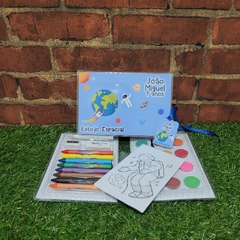 Kit com 8 maletas de pintura lembrancinha espaco sideral astronauta com 31 Itens completo - Festinha Legal