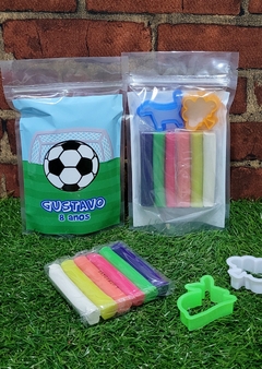 10 kits massinha futebol no saquinho zip transparente