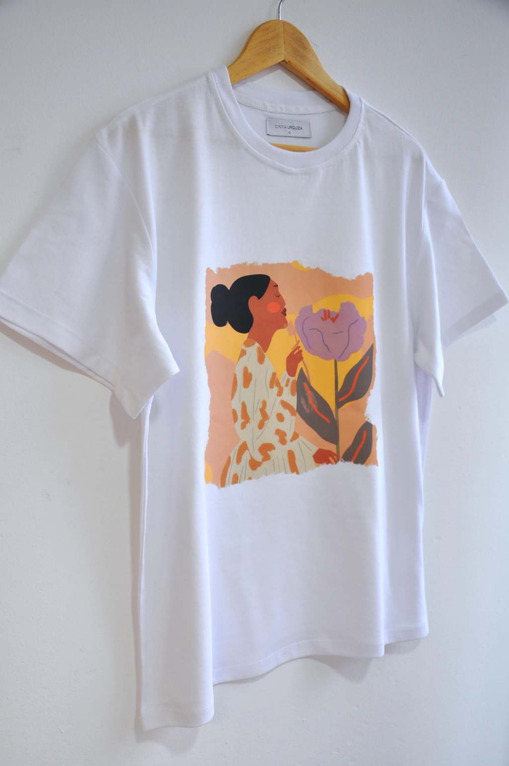 ·REMERA MAYRA· VERSION POCAHONTAS