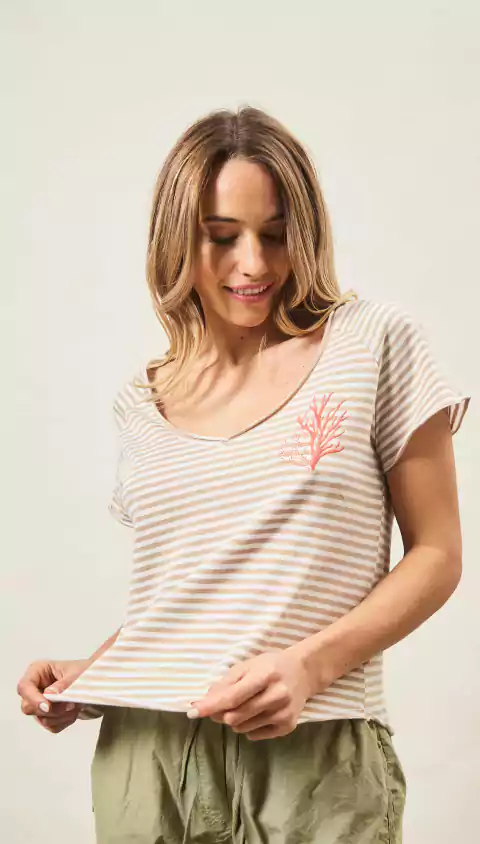 Remera Coralito