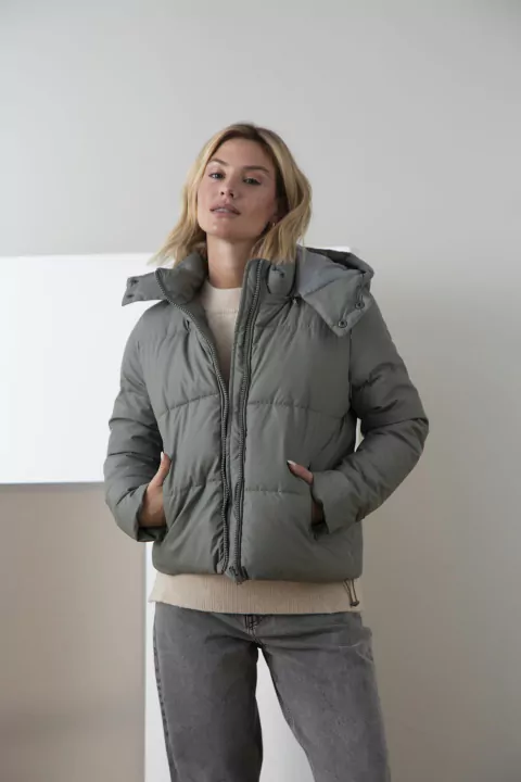 CAMPERA ENGOMADA SOFIA