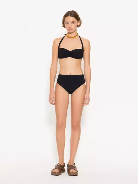 BIKINI DAISY