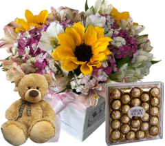 FLOWER BOX CORAZÓN DE FLORES DE ESTACIÓN + BOMBONES + OSITO - comprar online