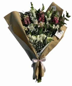 Ramo de flores de estación