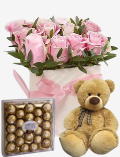 flower box caja de rosas blancas con osito de peluche y bombones