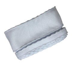 Fita bordinha com pompom Yama - 029 - branco (3 mts)