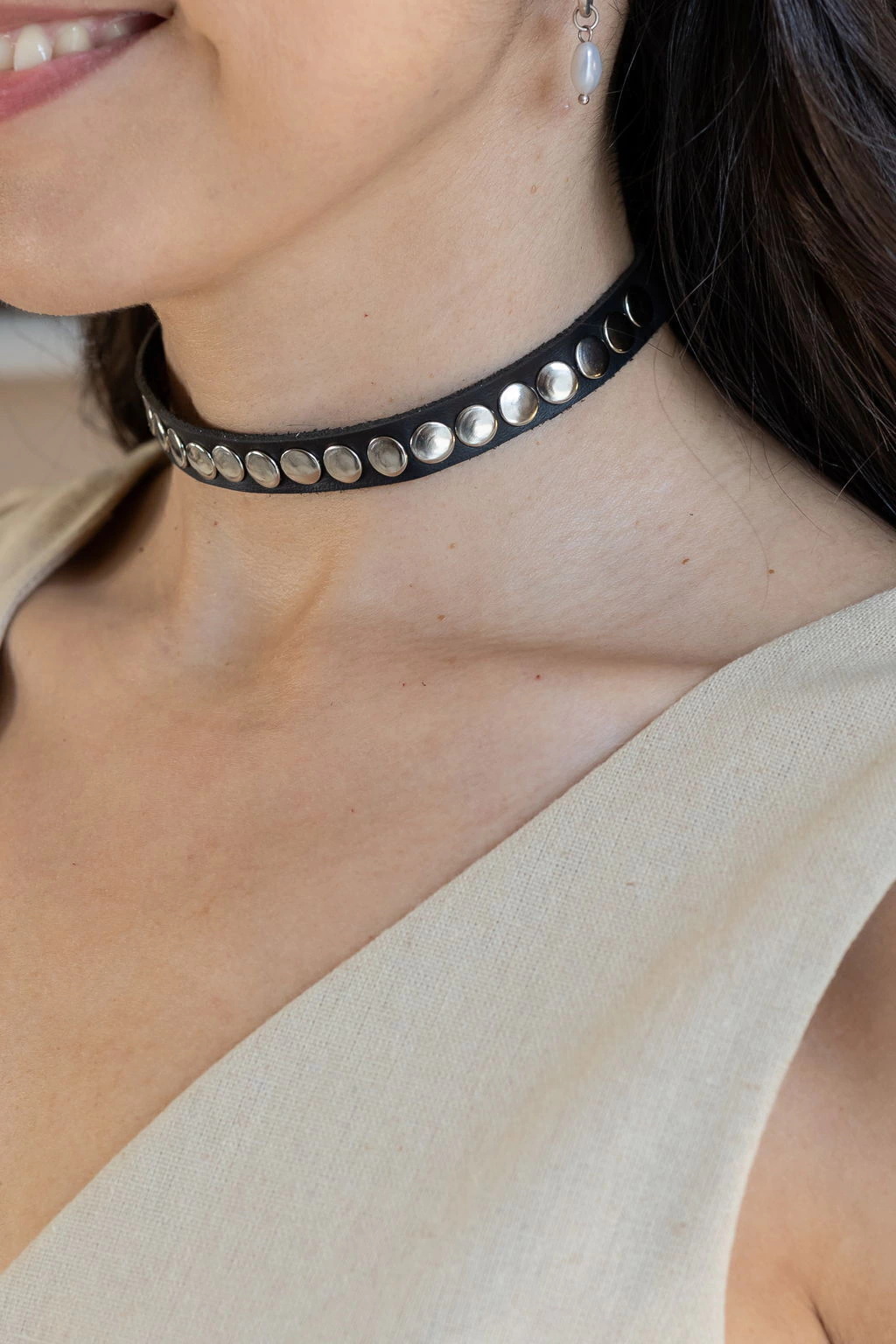 Choker Tachas redondas