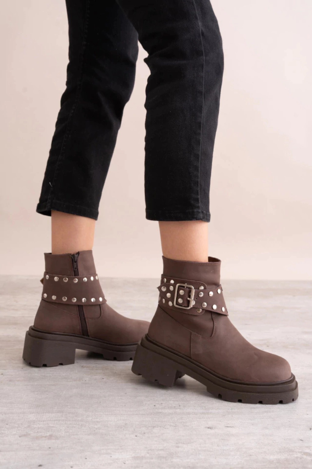 Bota Juno - Alucinna 