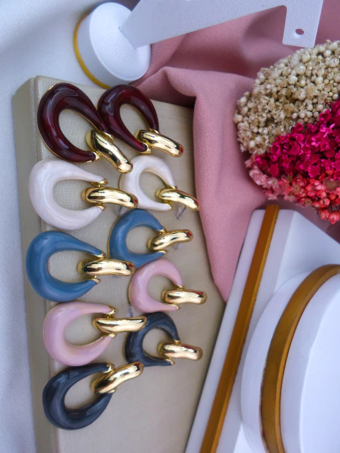 Brinco Bijuteria Dourado Esmaltado (CADA – SELECIONE A COR DESEJADA) #B0104207 - comprar online