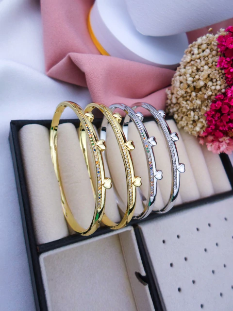 Bracelete Bijuteria Corações (CADA – SELECIONE A COR DESEJADA) #PB0302012 - comprar online