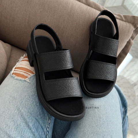 Sandalias Chatas Nati Negro