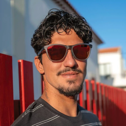 Oakley Frogskins Range 9284 01 en internet