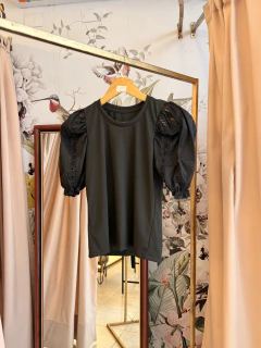 Remera Colette