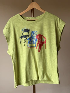 Remera sillas - tienda online