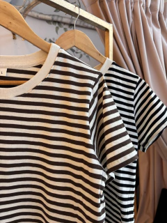 Remera Jersey Rayada - Amanza Shoes