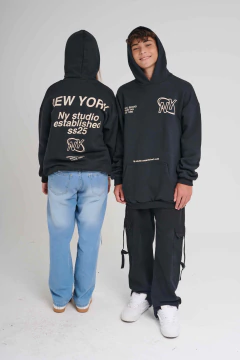 1157/ BUZO FRISADO UNISEX CON CAPUCHA NEW YORK NEGRO - tienda online