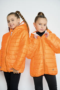 CAMPERA ABRIGADA NARANJA en internet