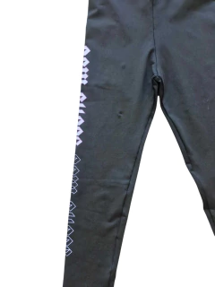 CALZA LYCRA CON ESTAMPA NEW CHAOS en internet