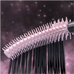 Maybelline Sky High Cosmic Black en internet