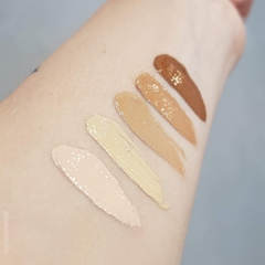 Nathacha Nina Base de maquillaje Plus One - The Perfect blur foundation - LUKSIC STUDIO