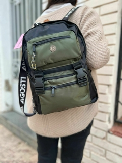 Mochila Catalina Negra y Verde - comprar online