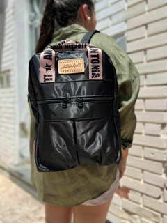 Mochila Pilar Negra y nude - comprar online