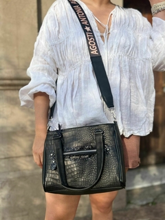 Cartera May croco negra