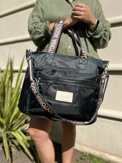 Bolso Myriam Negro y suela en internet