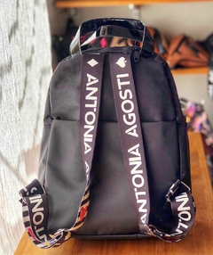 Mochila Melissa Negra en internet