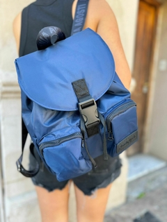 Mochila Lucila Azul y negro