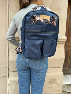 Mochila Pilar Azul y nude
