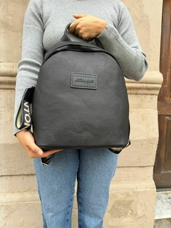 Mochila Zaira Negra y lima